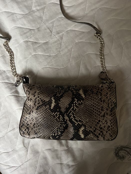 Дамска чанта Guess