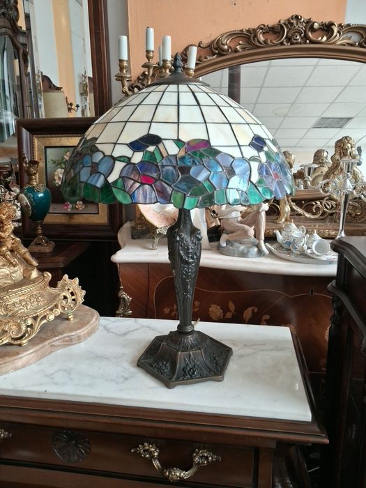 Лампа тип тифани