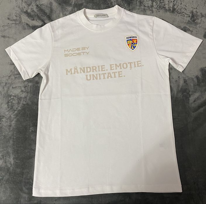 Vand tricou nou de barbati Made by Society