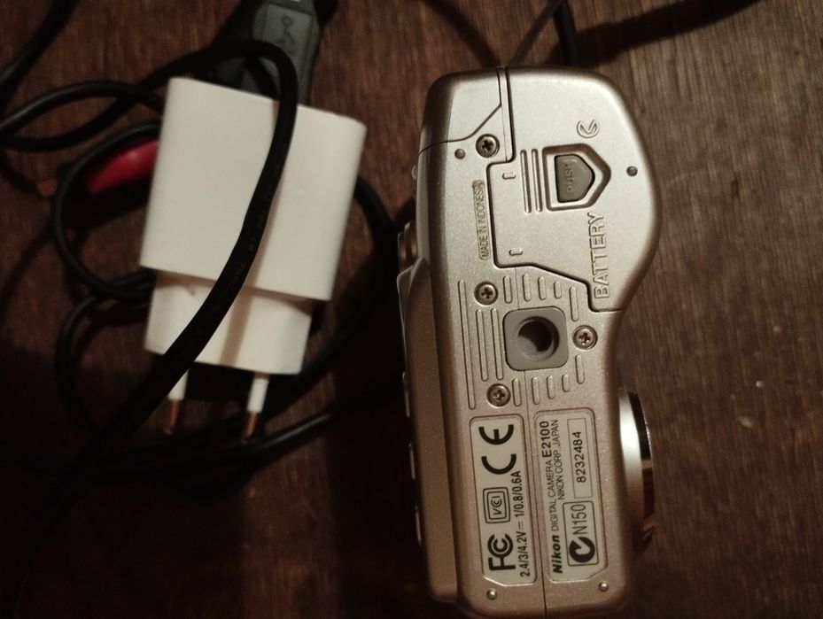 Цифровой фотоаппарат NIKon