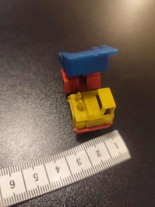 Продавам старо мини камионче Bruder Mini Vehicles