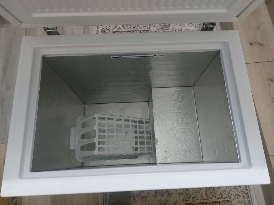 Продам морозильник