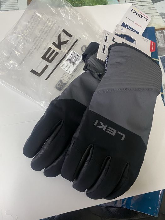 Нови ръкавици LEKI,размер M/8/,Trigger S захващане,козя кожа на дланта