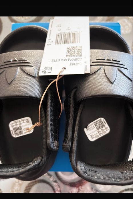 Sanda Adidas copii masura 25