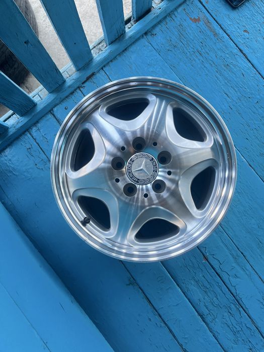 Диск на мерс новый 1шт