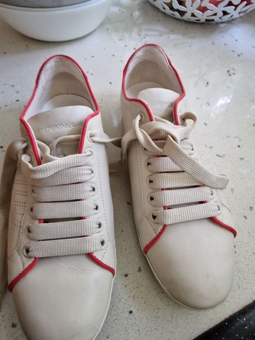 vând pantofi casual sport de la Armani mărimea 36
