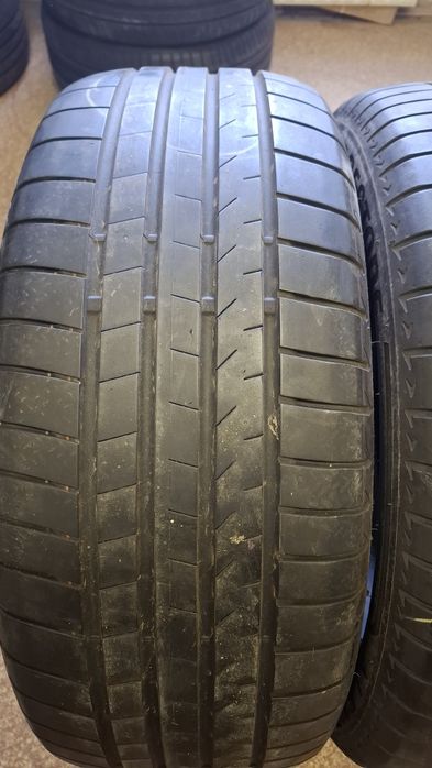2бр летни гуми Bridgestone 235 50 19