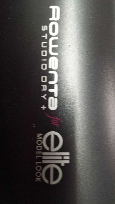 новый Фен  Rowenta в комплекте