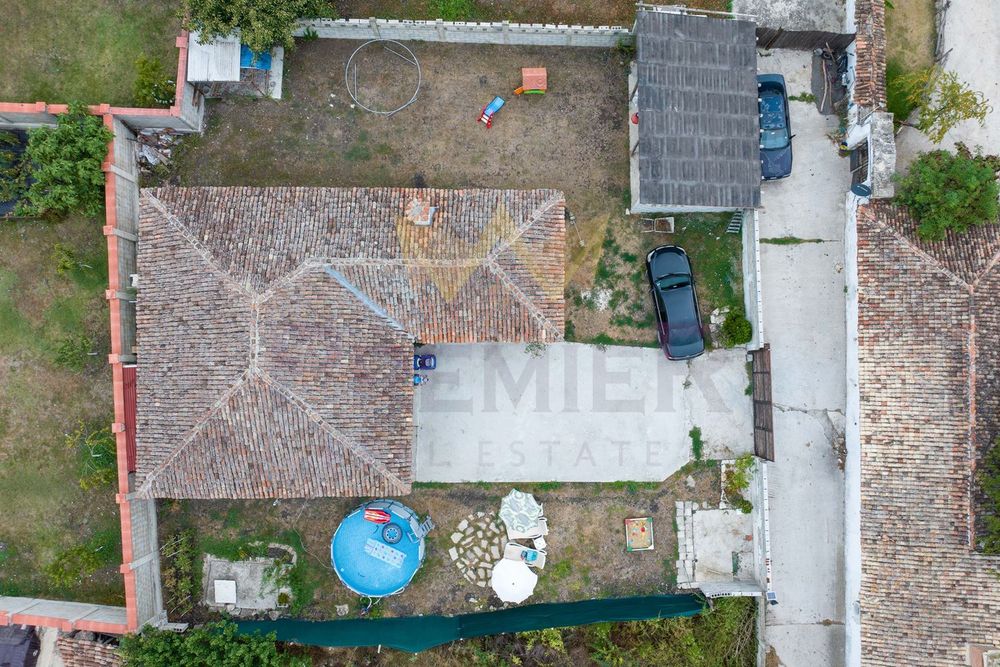 Продава се Къща в с. Калиманци, Област Варна - 116 кв.м за 1423 €/кв.м - Снимка #12