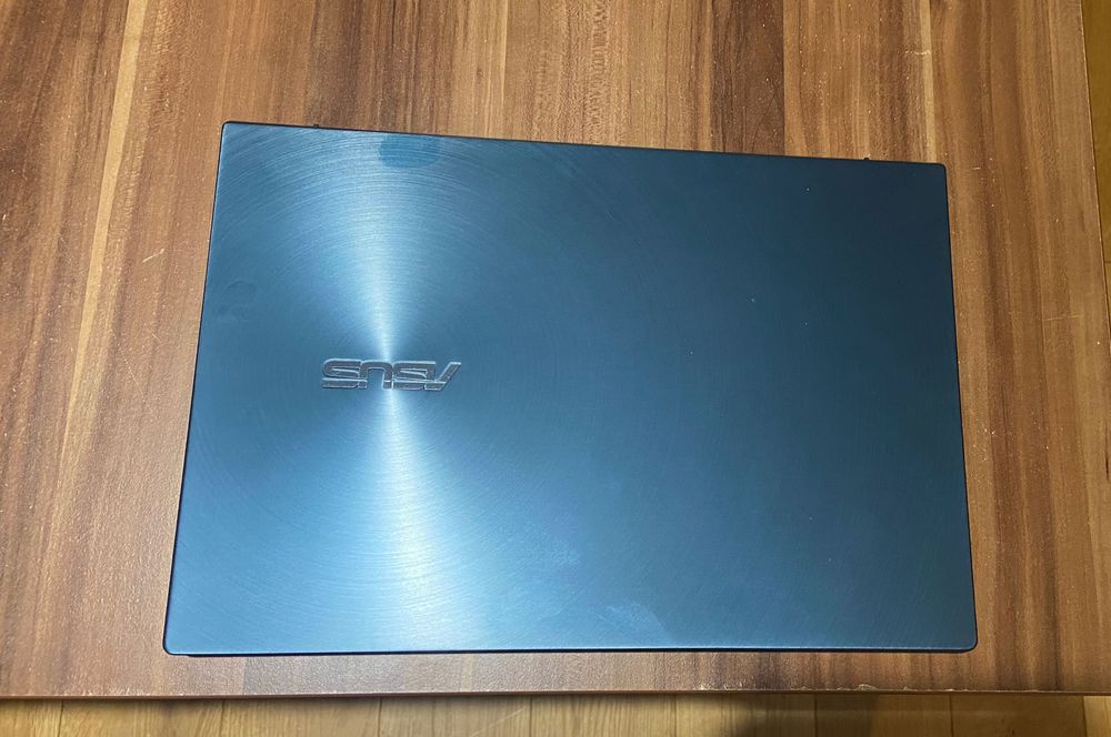 ASUS ZenBook Pro Duo 15