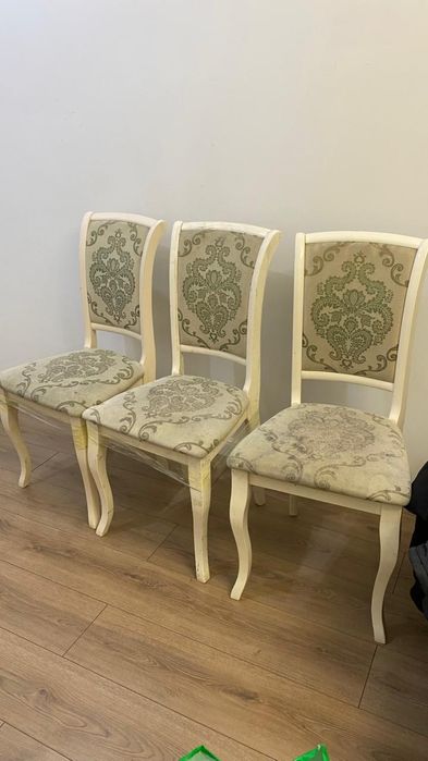 Продам стулья три штуки