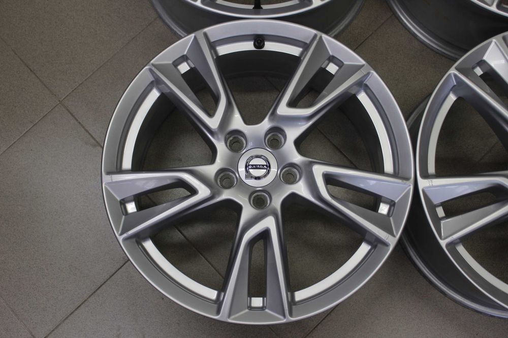 Джанти 18" Volvo XC40, XC60, V90 Cross Country