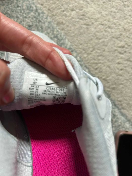 Маратонки NIKE, 36 номер