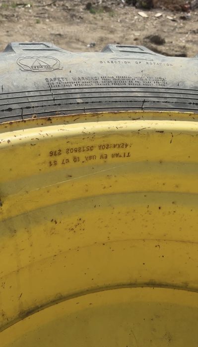 Шины с дисками для трактора John Deere