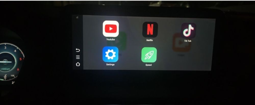 Безжичен адаптер CarPlay Android Auto