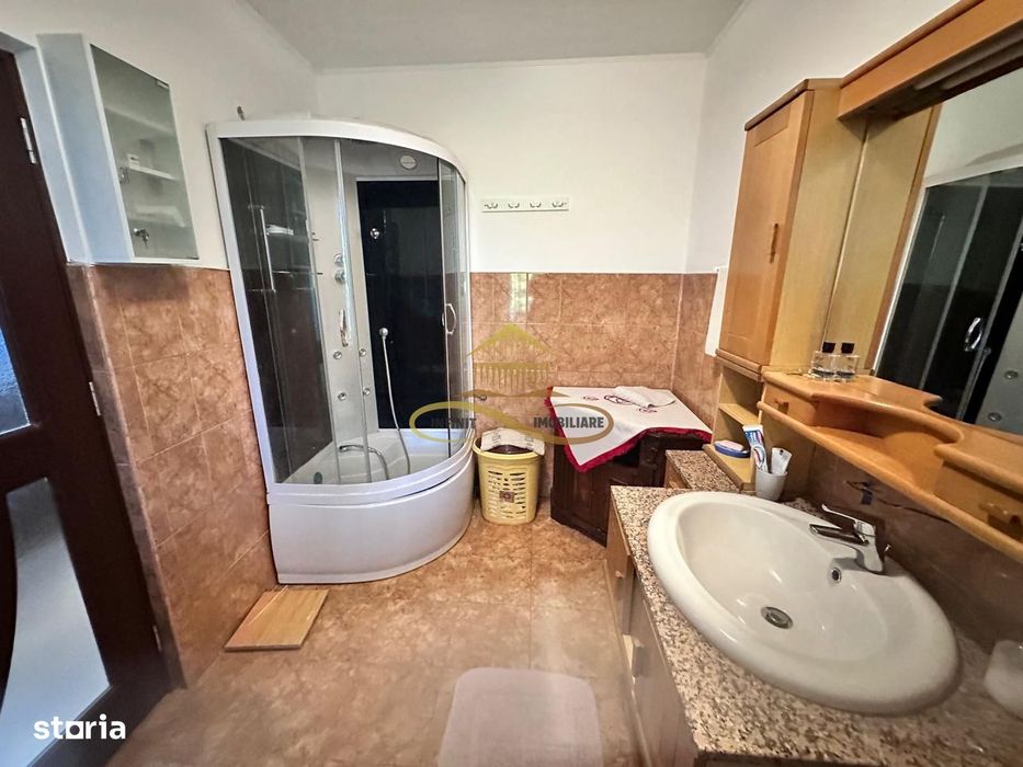 De vanzare casa 4 camere Siretu Saucesti