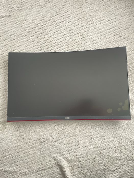Монитор aoc 27 инча 240hz със счупен дисплей