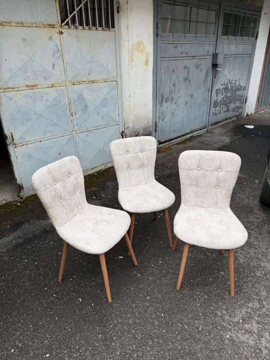 3 scaune noi - se vand doar la pachet