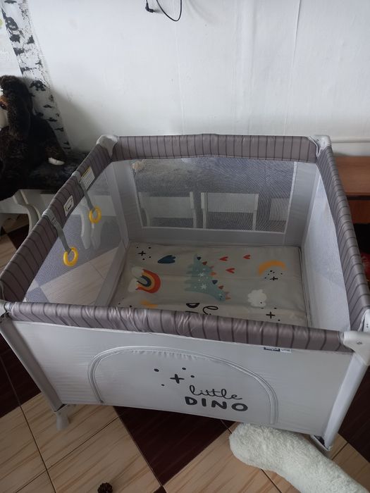 Манеж для детей, в отличном состоянии