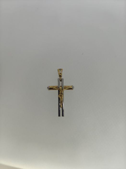 Cruce aur 18k 4.49gr (r)cruce aur 18k 4.49gr