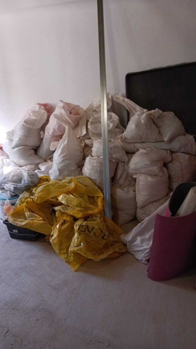 Execut curățenie și transport moloz