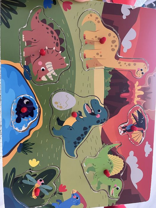 Puzzle din lemn cu animalute si fructe