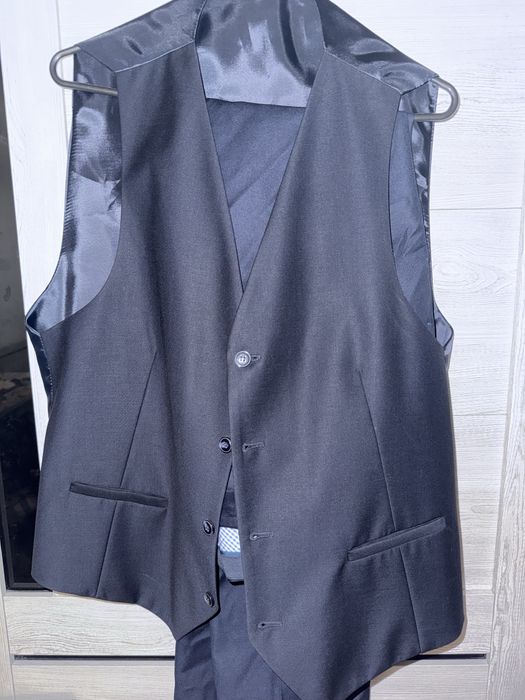 Школьный костюм