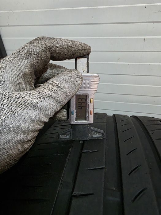 315 35 21 si 275 40 21 Continental