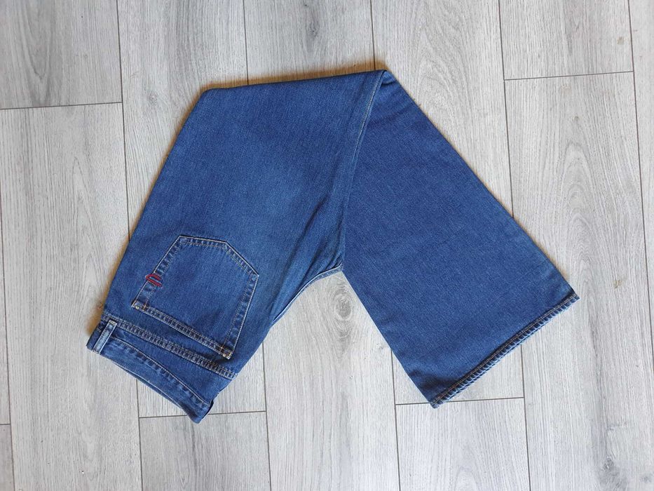 Blugi DIESEL - Marime 32 (Talie 84 cm)