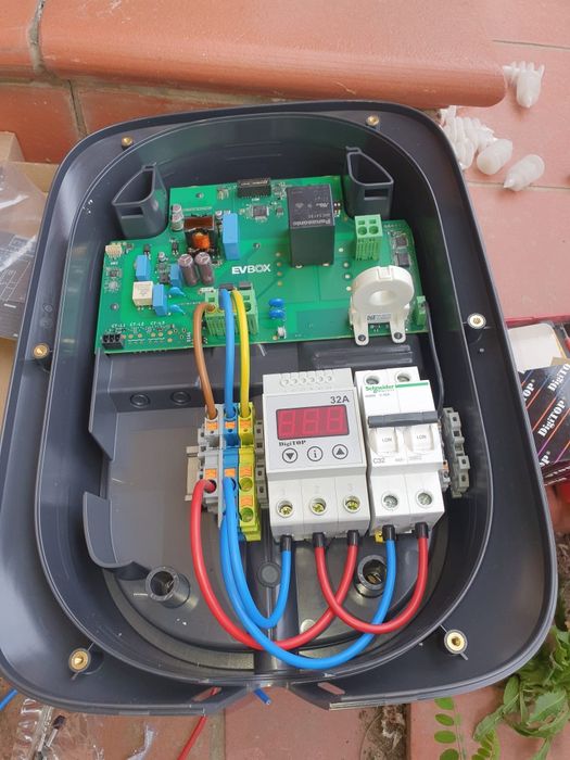 Electrician       24/24h