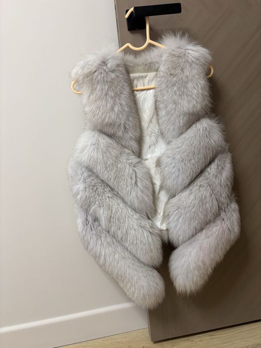 Продам жилетку из лисы