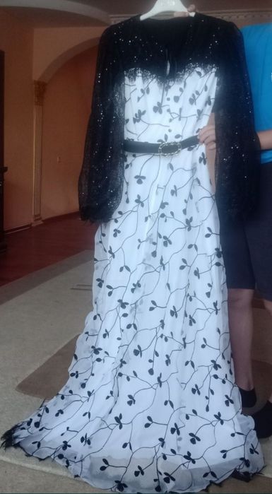 Красивое вечернее платье