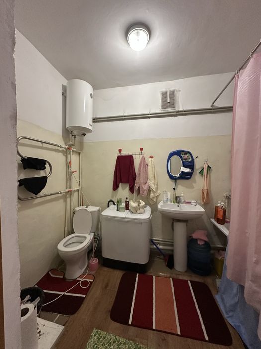 2 комн 2 этаж Жаппасбай батыр 8