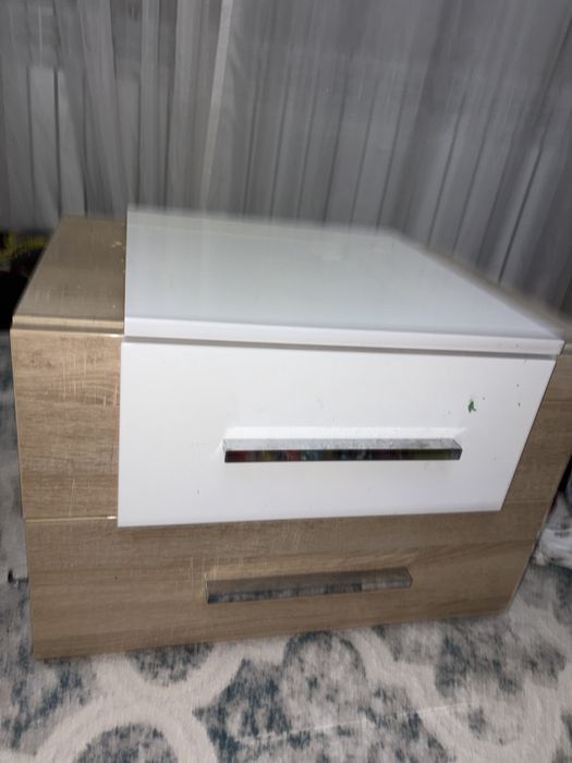 Тумба в хорошом состояни .