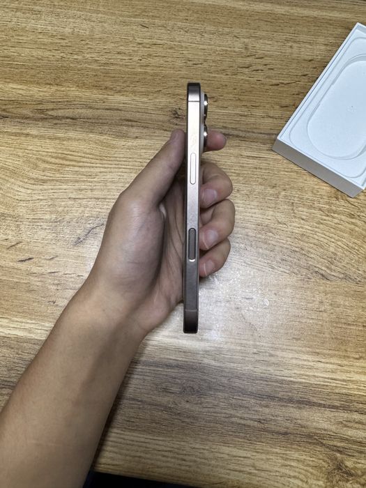 iPhone 16 pro 256 gb