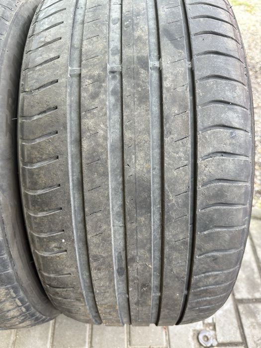 Cauciucuri vara 6 mm marime 255 40 19 la 100 ron buc an fabricatie 2023