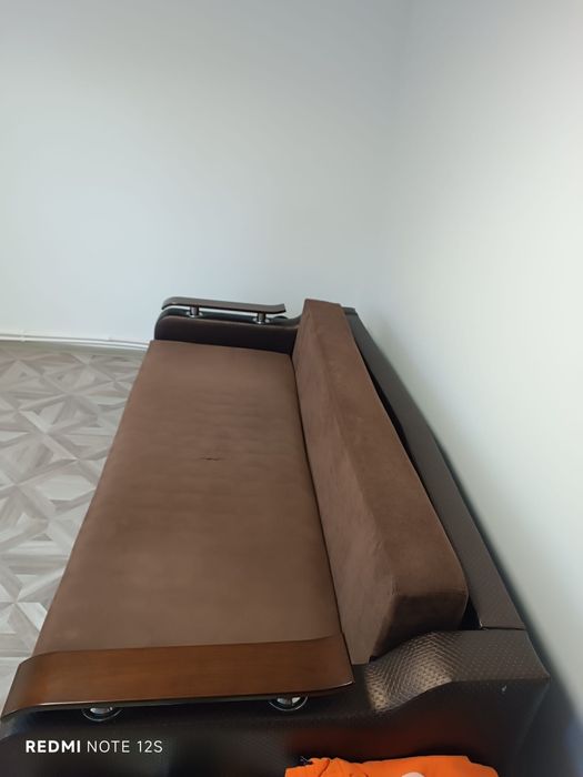 Vand canapea extensibila!