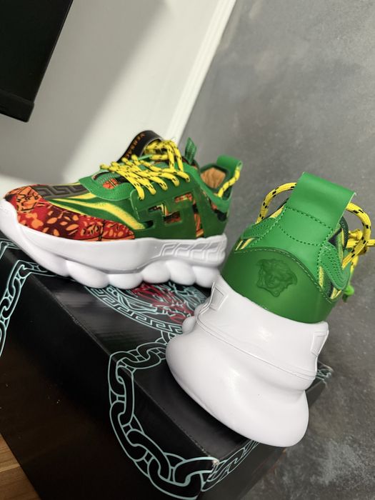 Versace Chain Reaction