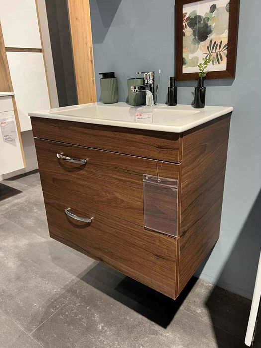 Шкаф за баня НОВ