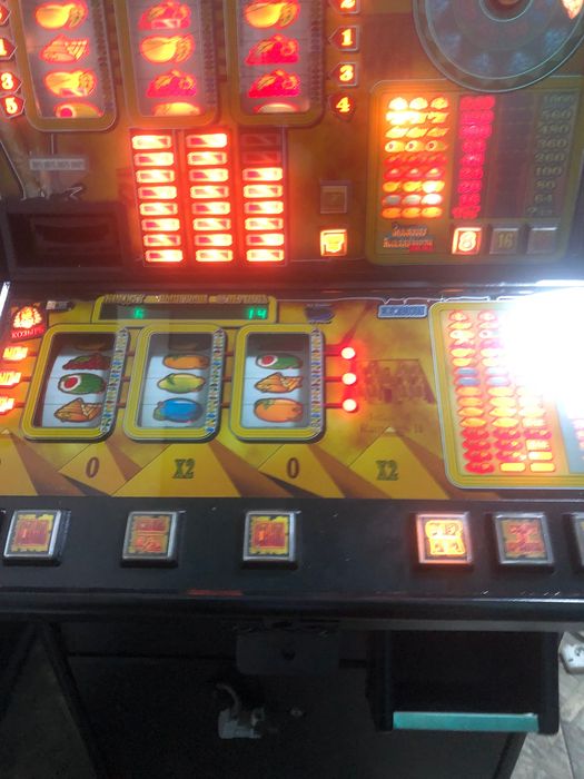 Продам русскую рулетку и Клеопатру