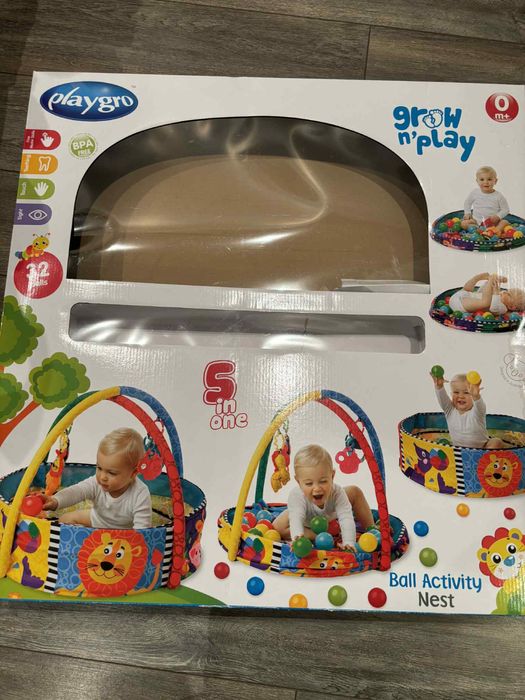 Басейн с топки.