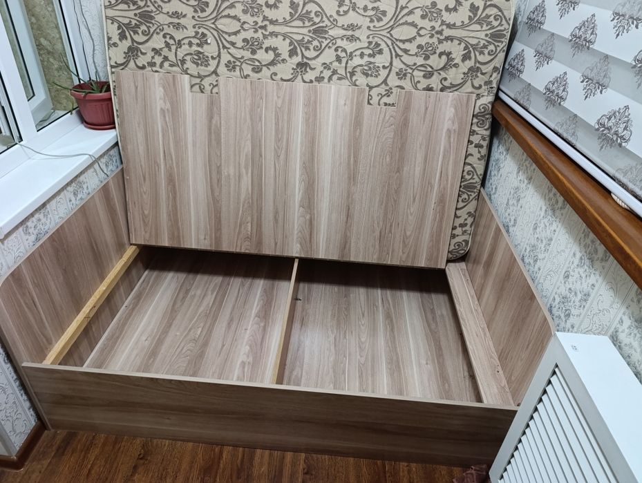 Продаётся кровать детская.