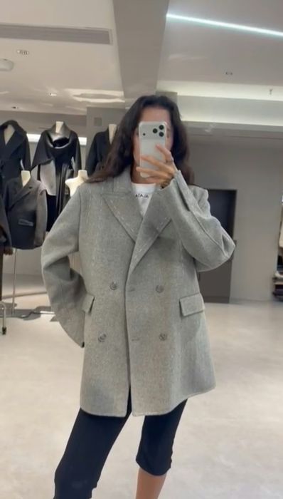 Пальто новое 100% шерсть