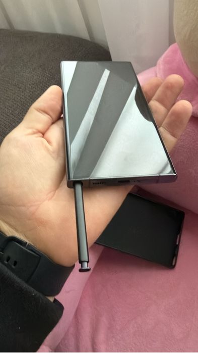 Samsung S23 Ultra - Cutie + Cablu