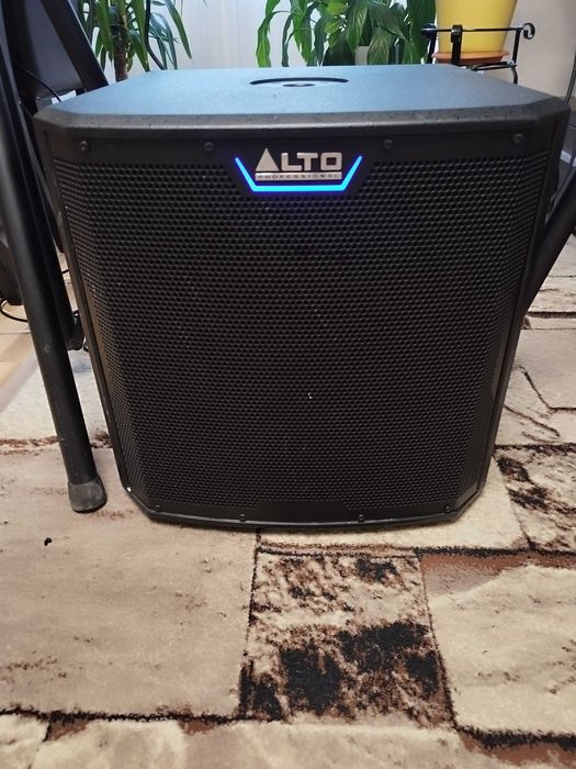 Sistem activ profesional ALTO 2 sateliti si bass, cabluri + trepiede