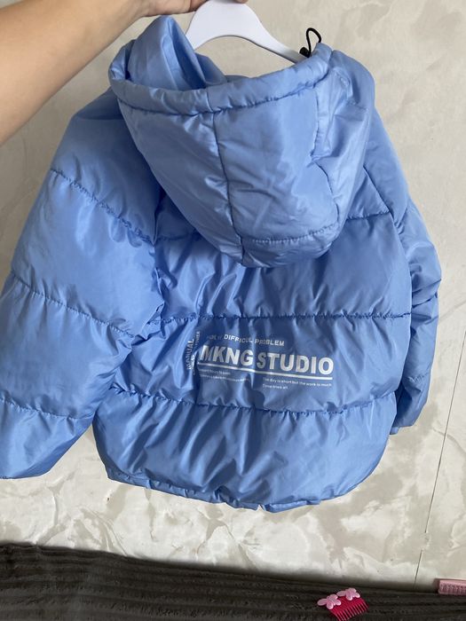 Продам на девочку 6-7лет