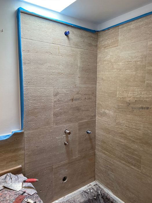 Mentenanță, reparați construcții finisaje, meșter, amenajări interioare