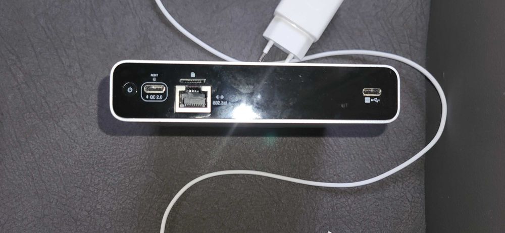 Sistem de management integrat Ubiquiti UCK-G2-Plus UniFi Controler Hybrid Cloud Key G2 Plus
