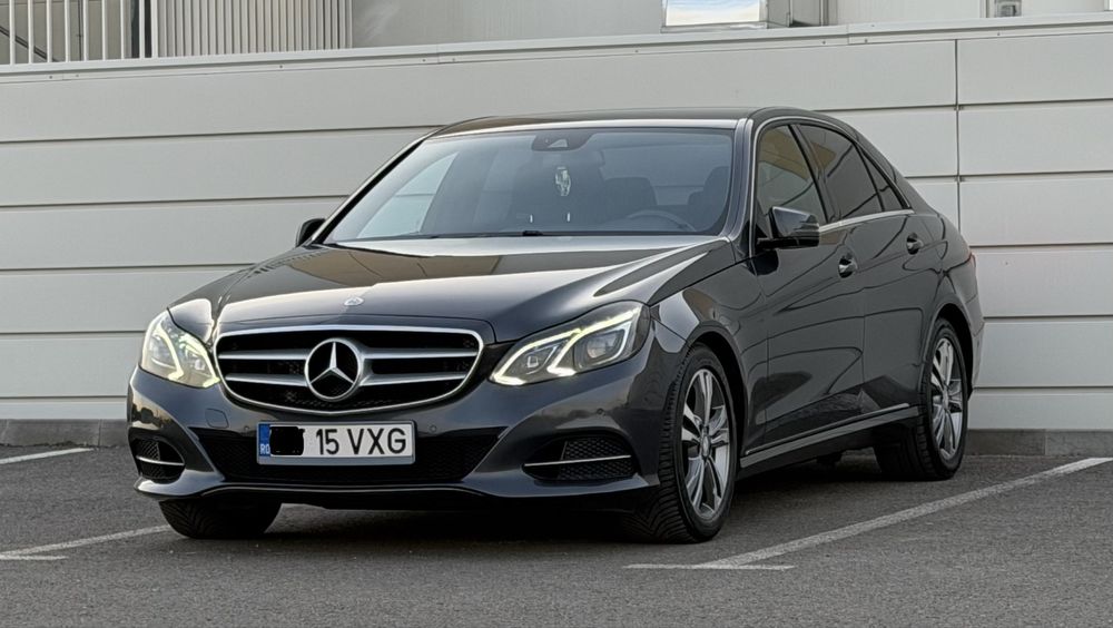 Mercedes E220 BLUETEC  9G-Tronic