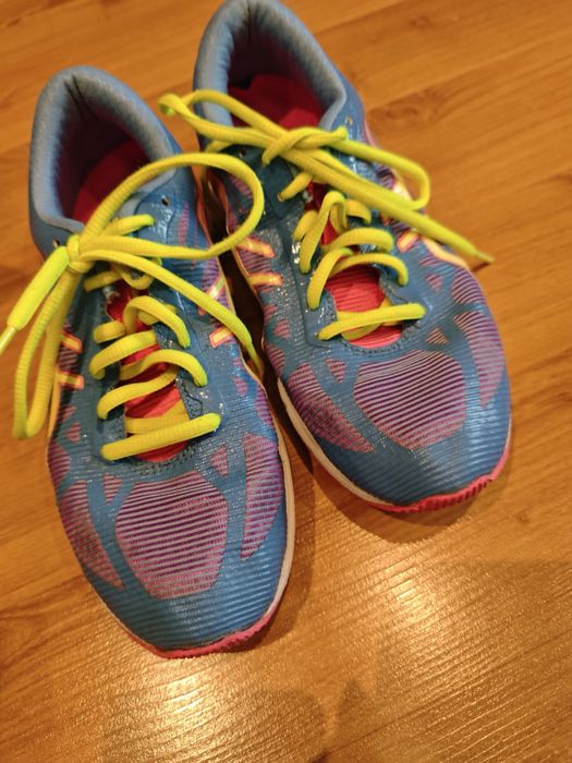 Спортни обувки Asics